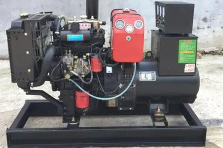 柴油發電機組新舊機油能一起用嗎？